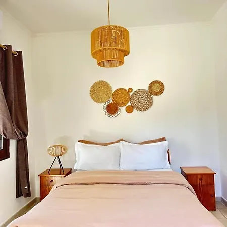 דירה Bohemian Oasis