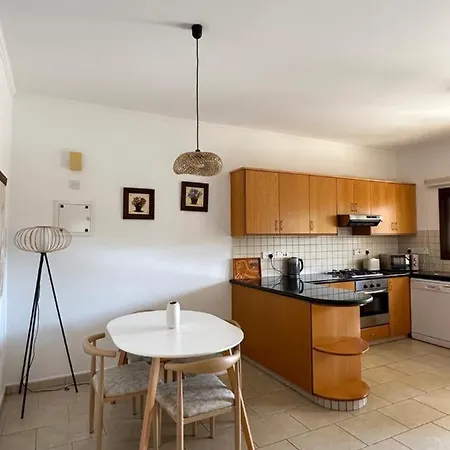 Ground Floor Apartment For 2